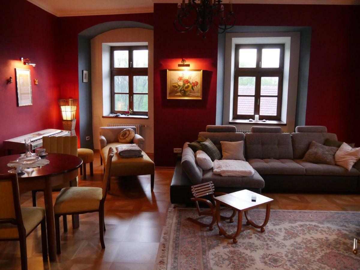 Schloss Gmuend 格明德 外观 照片