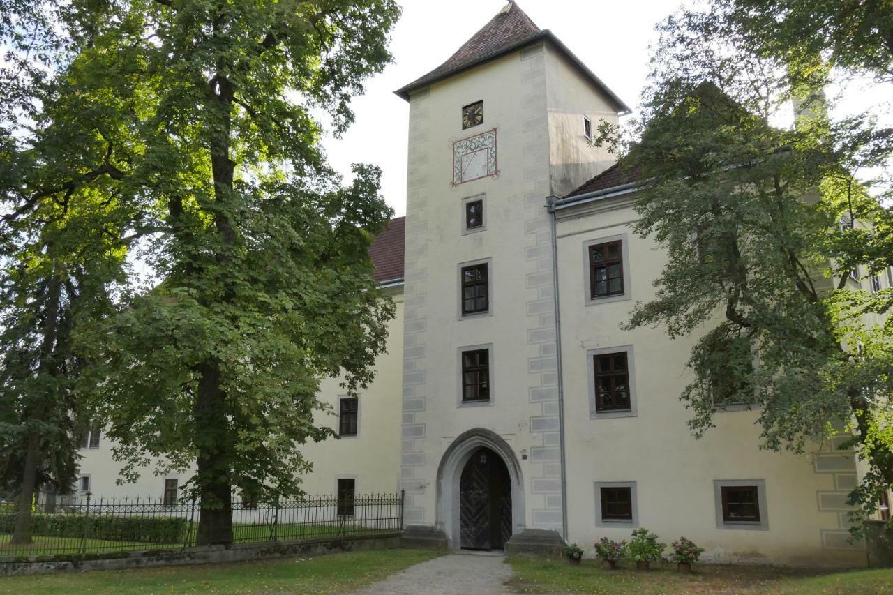 Schloss Gmuend 格明德 外观 照片